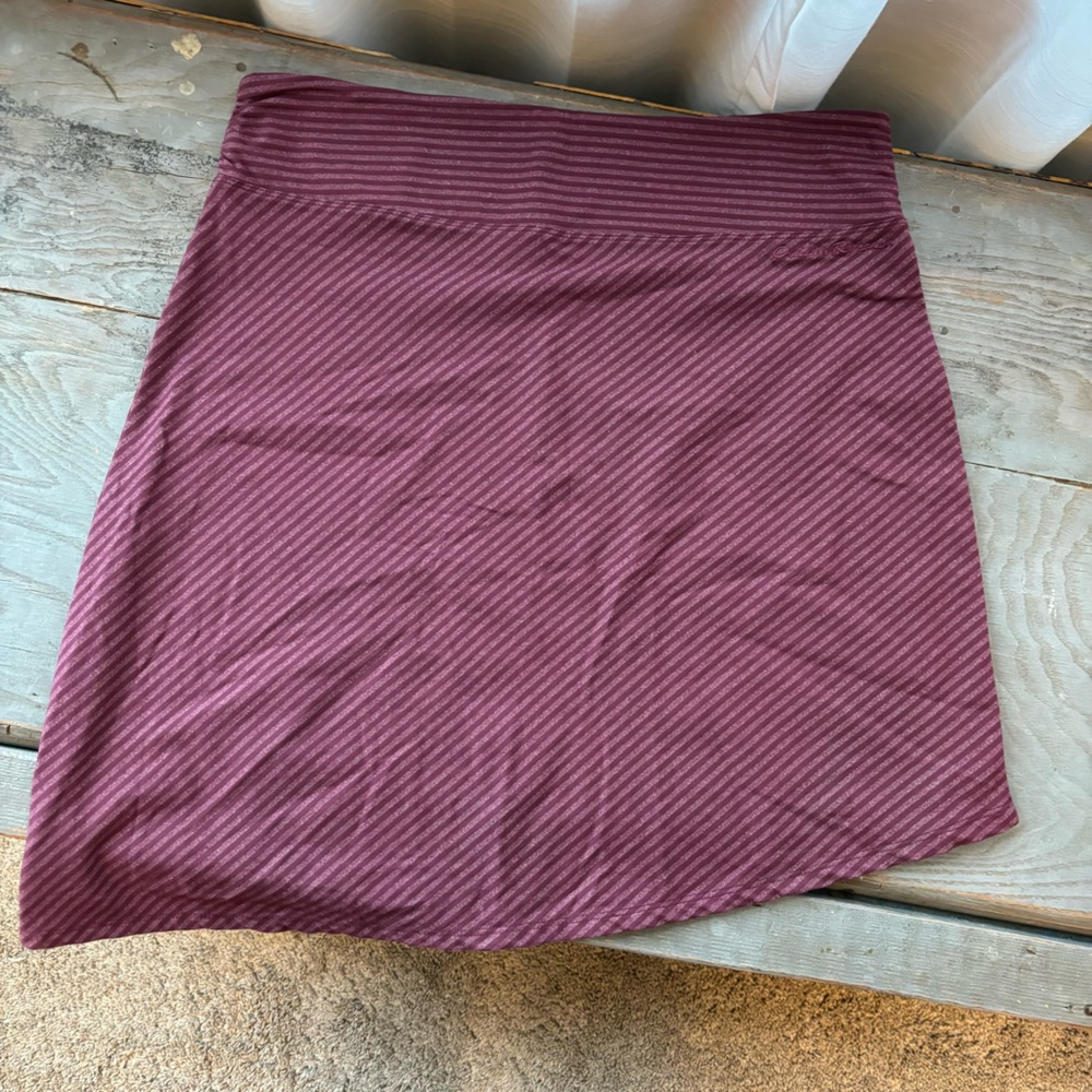 NWOT Outdoor Research Bryn asymmetrical hem skirt | size medium